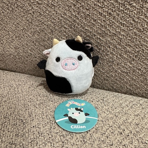 Nwt 2" Cillian Micromallow  Cow Squishmallows - Picture 2 of 3